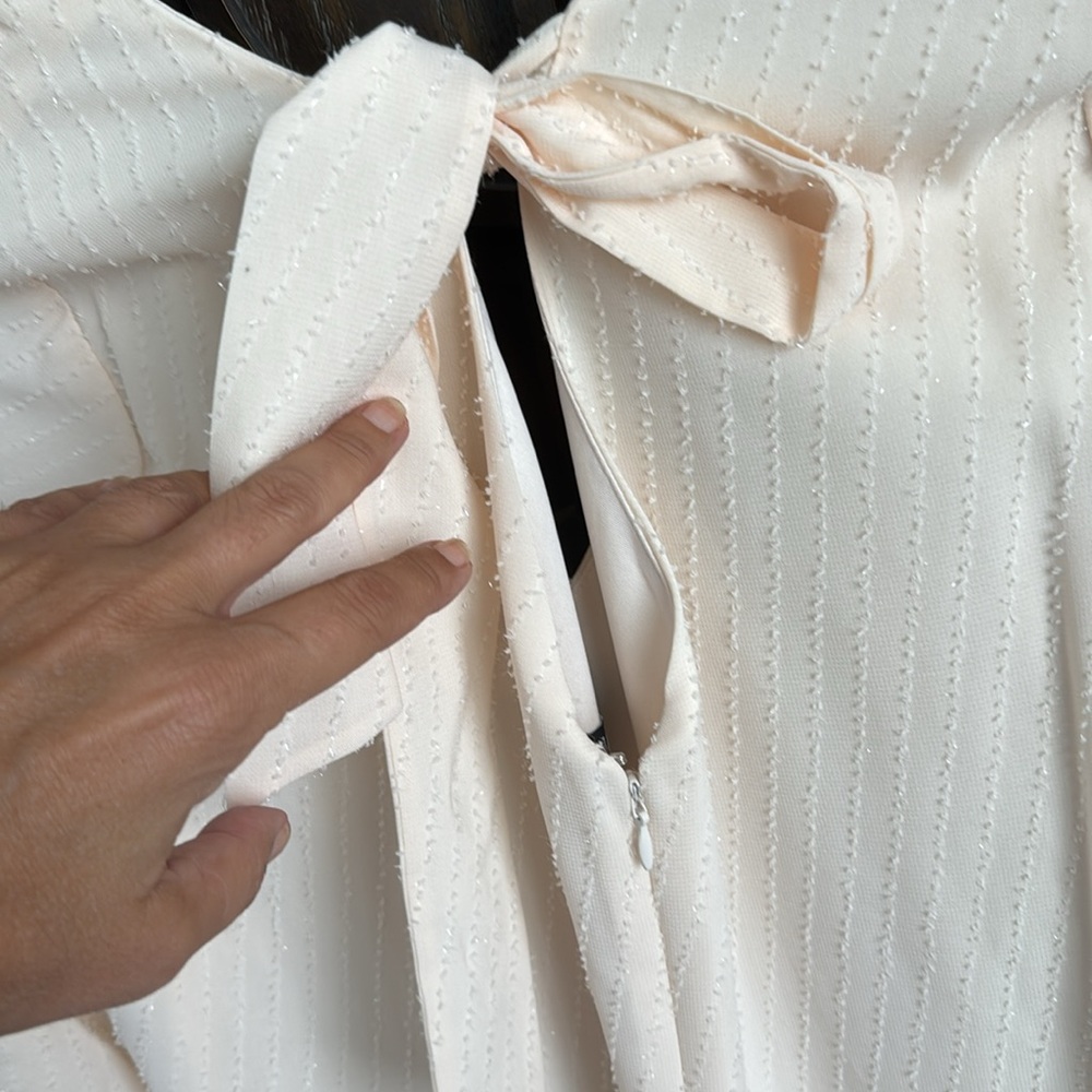 INC crème dress size L NWOT with bow. - Picture 10 of 11